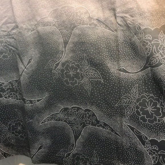 Uniqlo Katagami short sleeve graphic tee - Picture 4 of 6